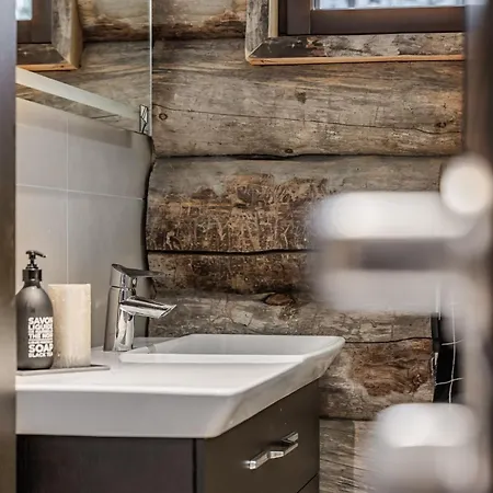 Riekko By Hillas * Äkäslompolo